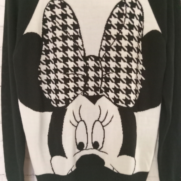 Disney size large sweater Minnie Mouse - Picture 14 of 15